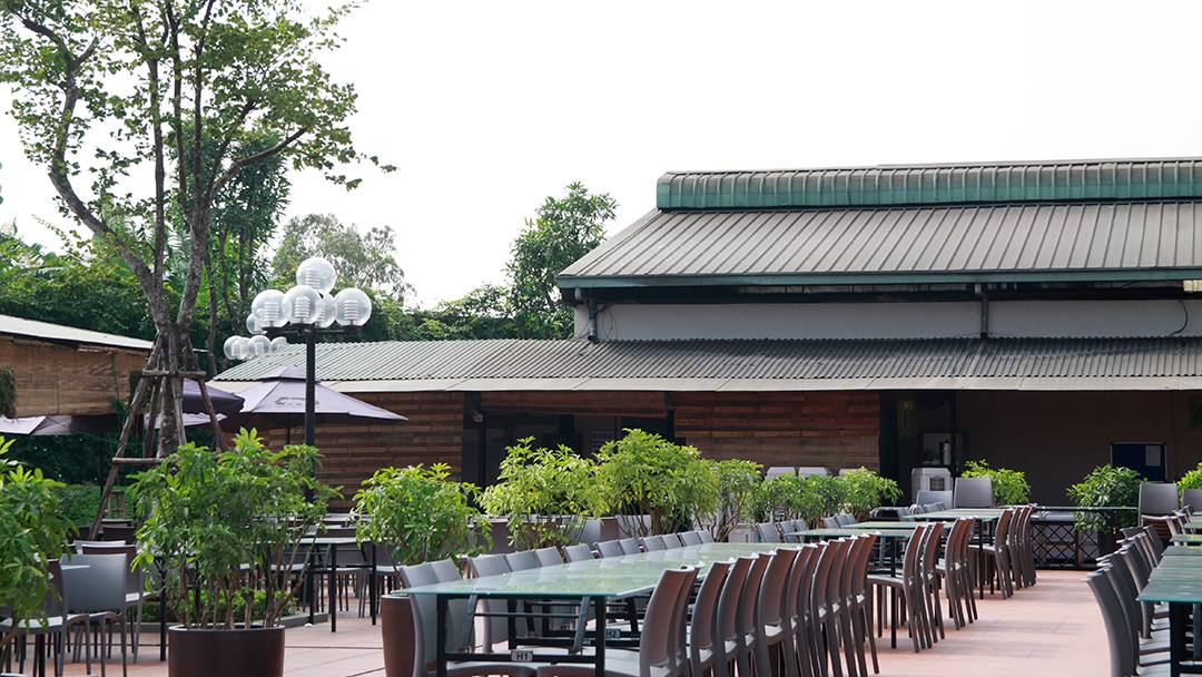 Không gian xanh tại Nhà hàng Trâu Ngon Quán - Cơ sở Hà Đông