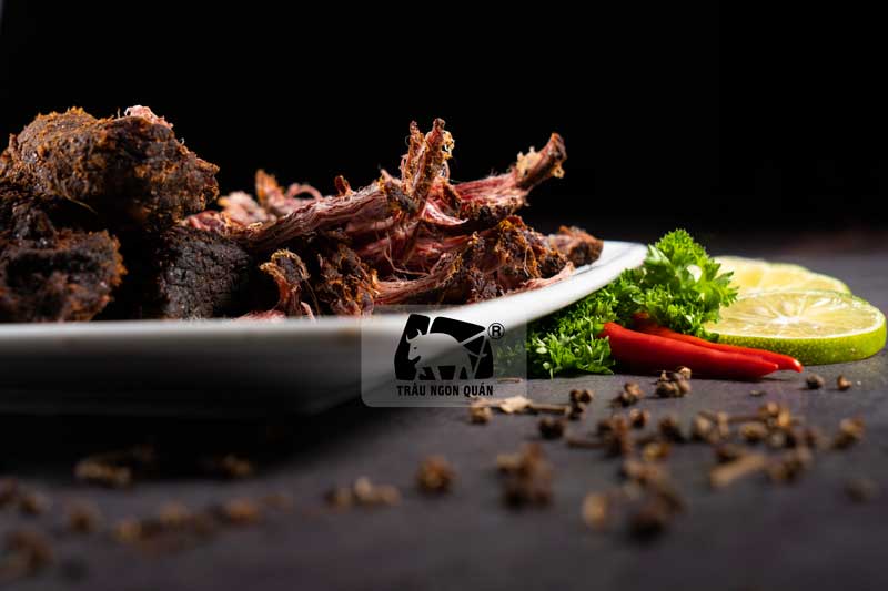 Thịt trâu gác bếp – Đặc sản núi rừng Tây Bắc có mặt tại Trâu Ngon Quán