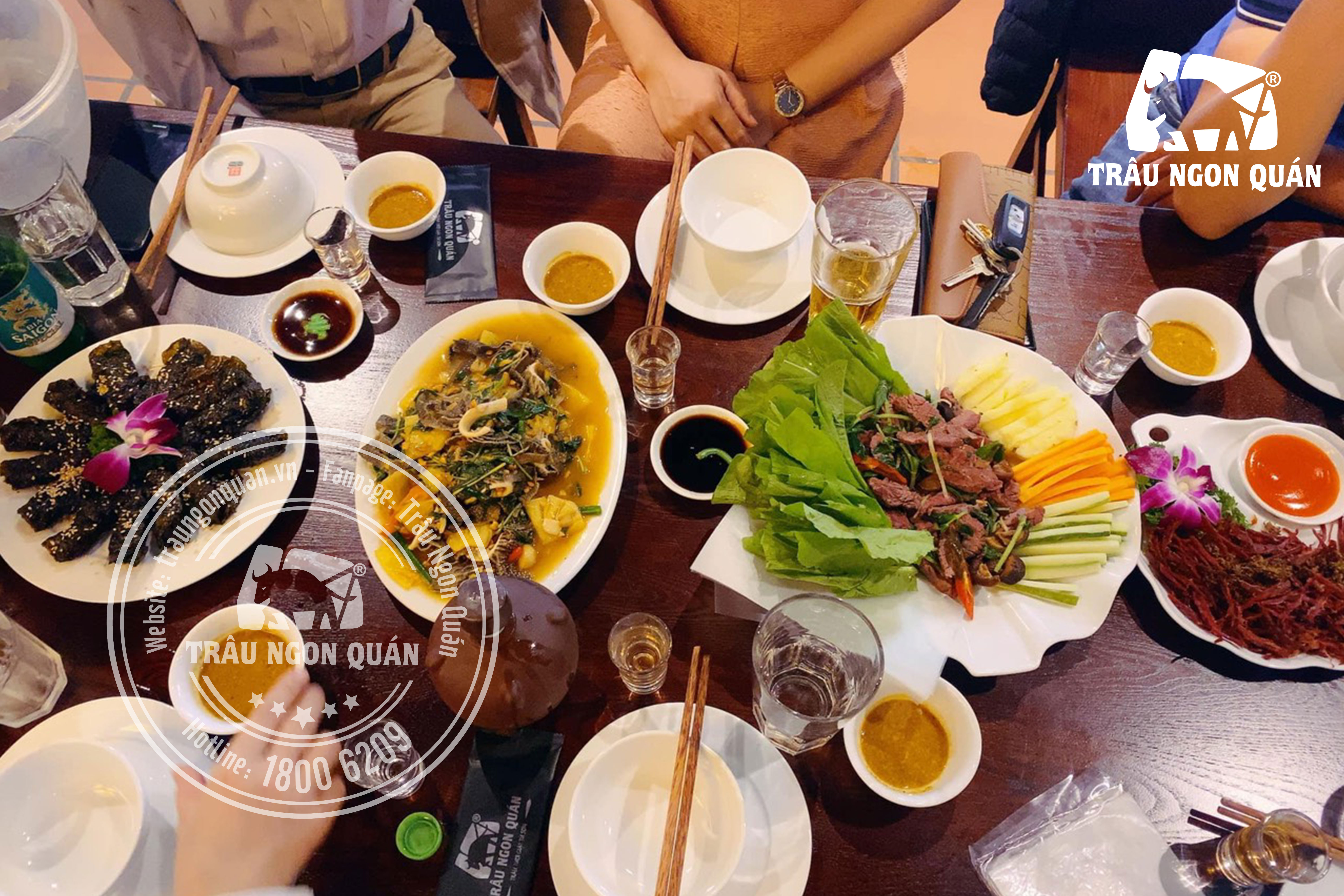 Không thể thiếu những món ăn thơm ngon hấp dẫn